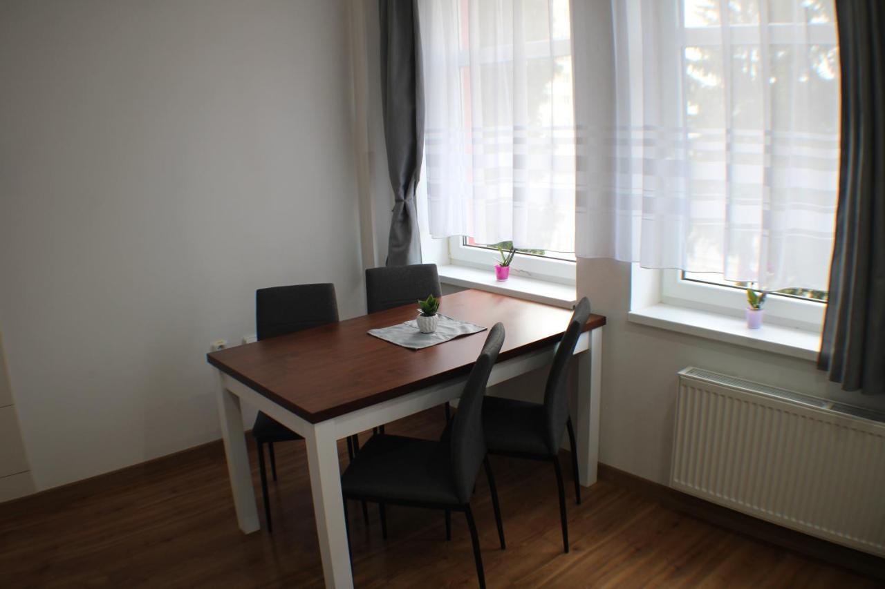 Liptovský Mikuláš Apartman Kubo מראה חיצוני תמונה