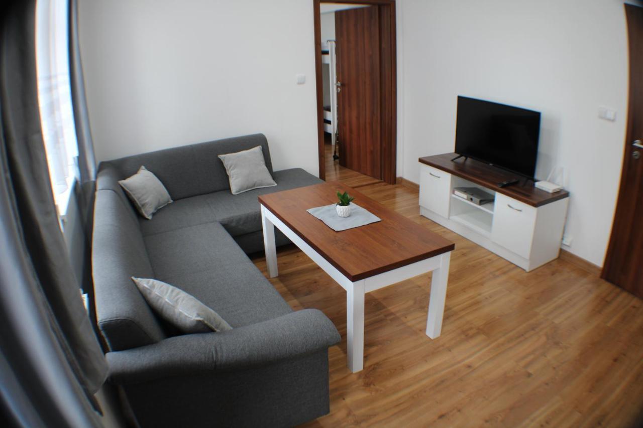 Liptovský Mikuláš Apartman Kubo מראה חיצוני תמונה