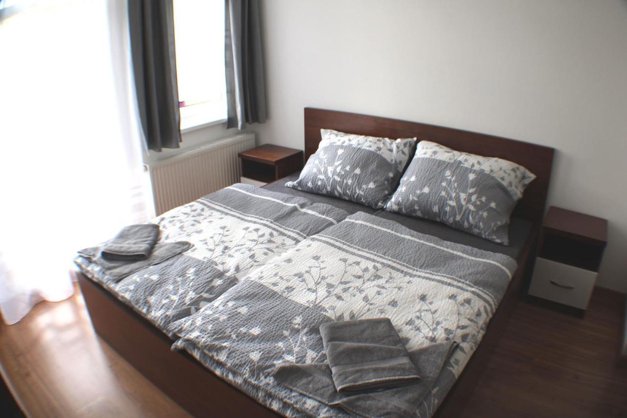 Liptovský Mikuláš Apartman Kubo מראה חיצוני תמונה