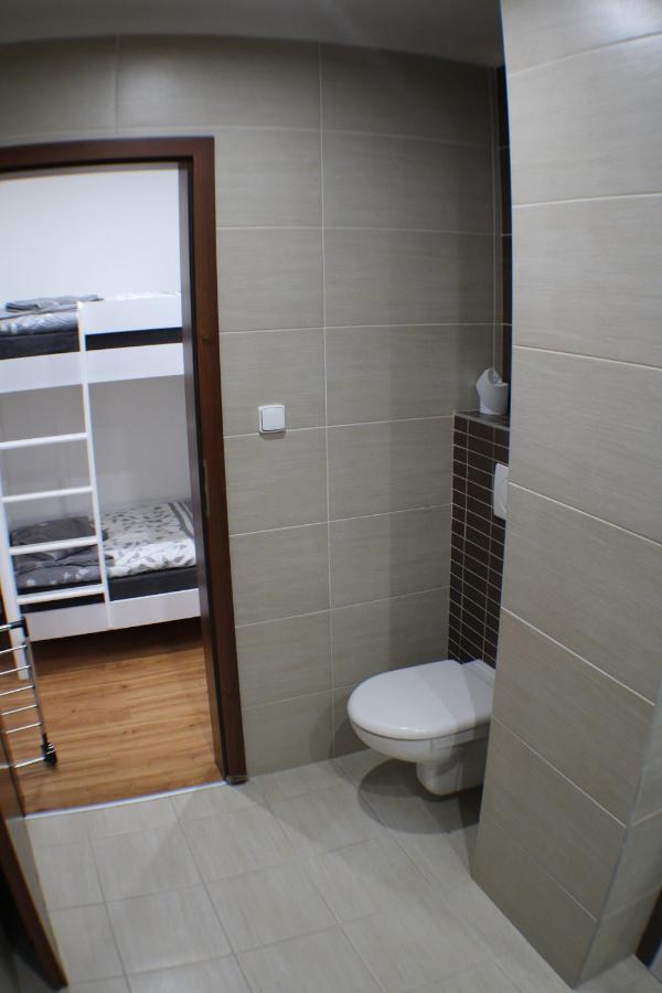 Liptovský Mikuláš Apartman Kubo מראה חיצוני תמונה
